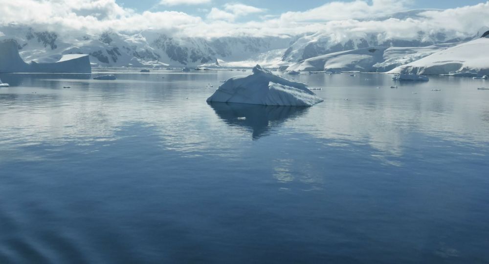 دۆزینەوەی جووڵەی نائاسایی مەیدانی مۆگناتیسی گۆی زەوی