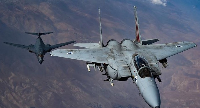 بەپەلە   ...   هێرشی ئاسمانی ئیسرائیل بۆ سەر ناوەند و مەقەڕڕەکانی سوپای پاسداران و میلیشیا سەربازییەکانی حێزبۆڵلای لۆبنان