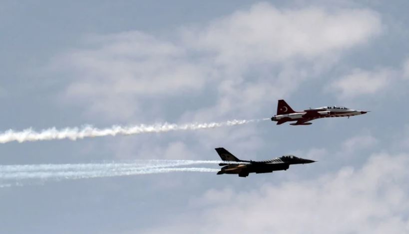 فڕۆكەكانی توركیا لە ئامێدی چەند ناوچەیەکیان بوردمان کرد