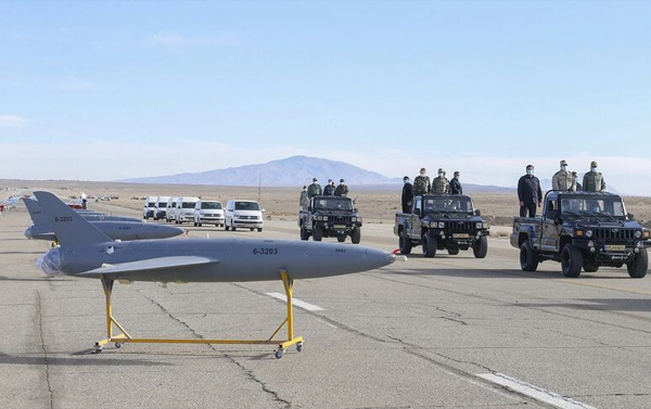 ئێران مانۆڕێکی سەربازیی فڕۆکەی بێ فڕۆکەوانی دەست پێکرد