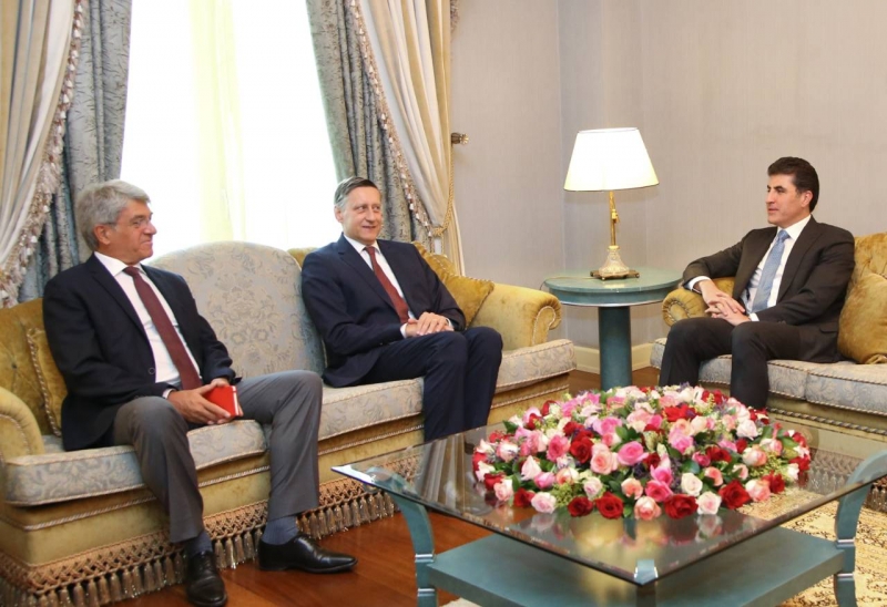 کۆبوونەوەی نێچیرڤان بارزانی لەگەڵ هەردوو باڵیۆزی فەڕەنسا و ئەڵمانیا