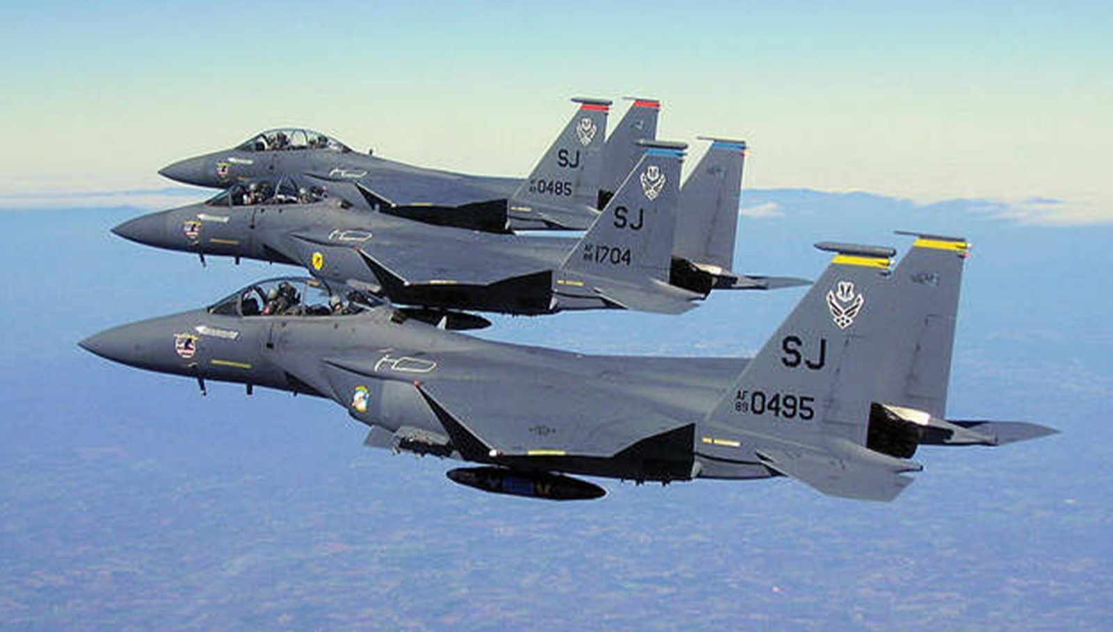 ئەمریکا چەندین فڕۆکەی شەڕکەری لە خۆر‌هەڵاتی ناوەڕاست جێگیرکرد