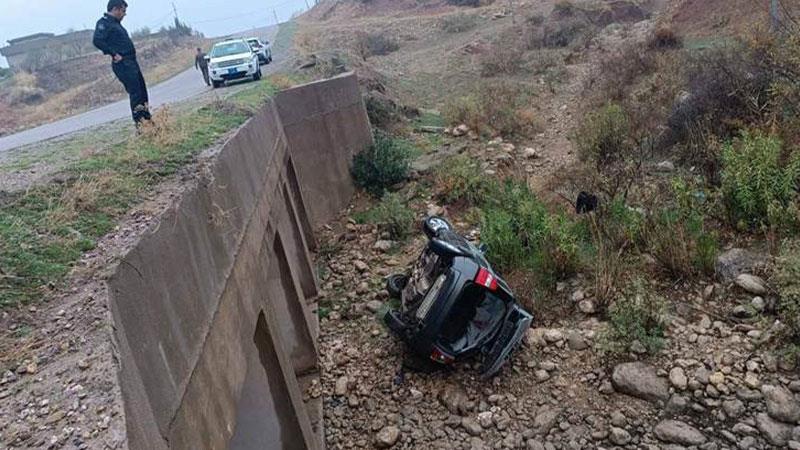 له‌ ئاكرێ مینی پاسێك وه‌رگه‌ڕا و 10 قوتابیی كچ و كوڕ برینداربوون