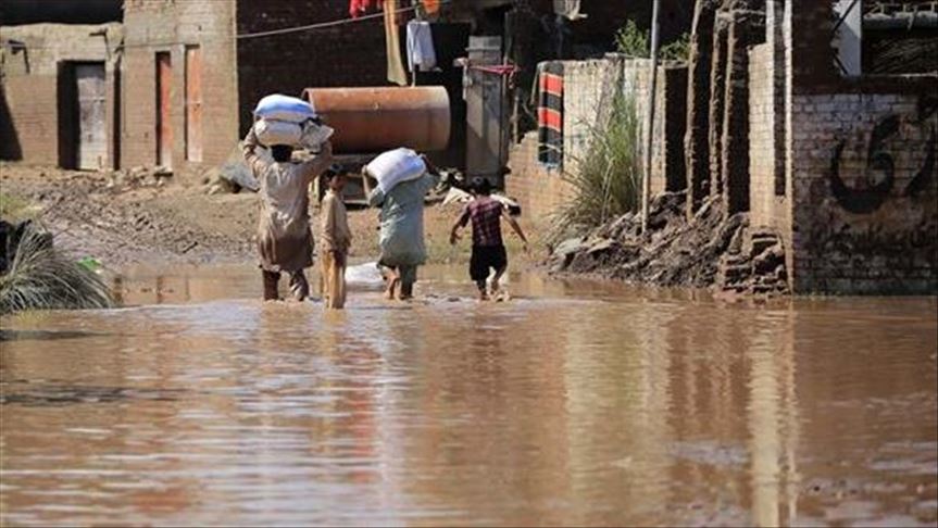 پاکستان / لافاو گیانی دەیان کەسی ئەستاند