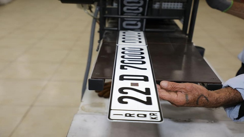 بڕیاری نوێ دەربارەی گۆڕینی تابلۆی ئۆتۆمبێلەوە