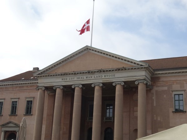 دانیمارک سێ هاووڵاتی ئێرانی بە سیخوڕیکردن بۆ عەرەبستانی سەعوودی تاوانبار دەکات