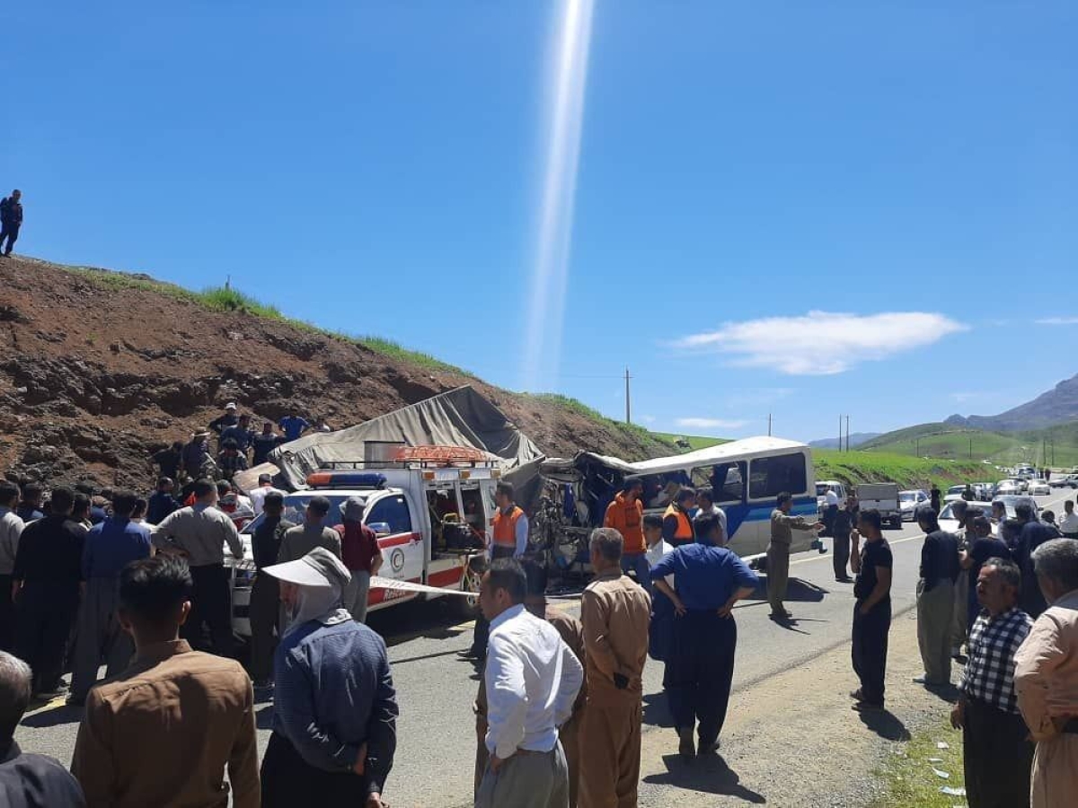 سنە؛ ڕووداوێکی هاتووچۆ ١٠ کوژراوی لێکەوتەوە