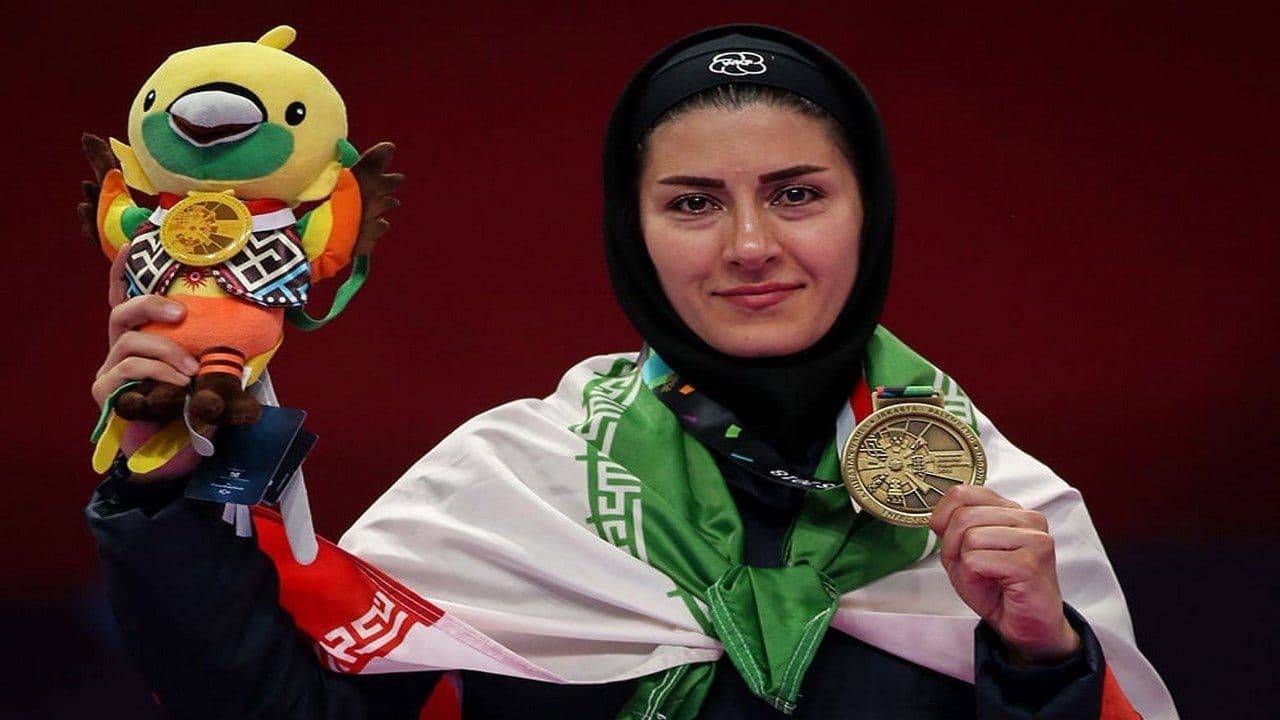 ژنە وەرزشوانێکی کرماشانی وەکوو ڕاهێنەری یانەی نیشتیمانی ئێران دیاری کرا