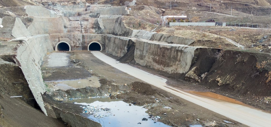 ڕوونکردنەوەیەکی گرینگ لە وەزارەتی ئاوەدانكردنەوەو نیشتەجێ كردنی هەرێم سەبارەت بە مەترسی لە توونێلێکی هەولێر