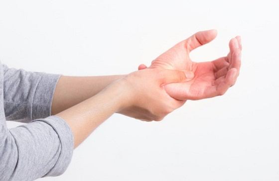 گرینگ ترین هۆکارەکانی سڕ بوونی دەست و قاچ