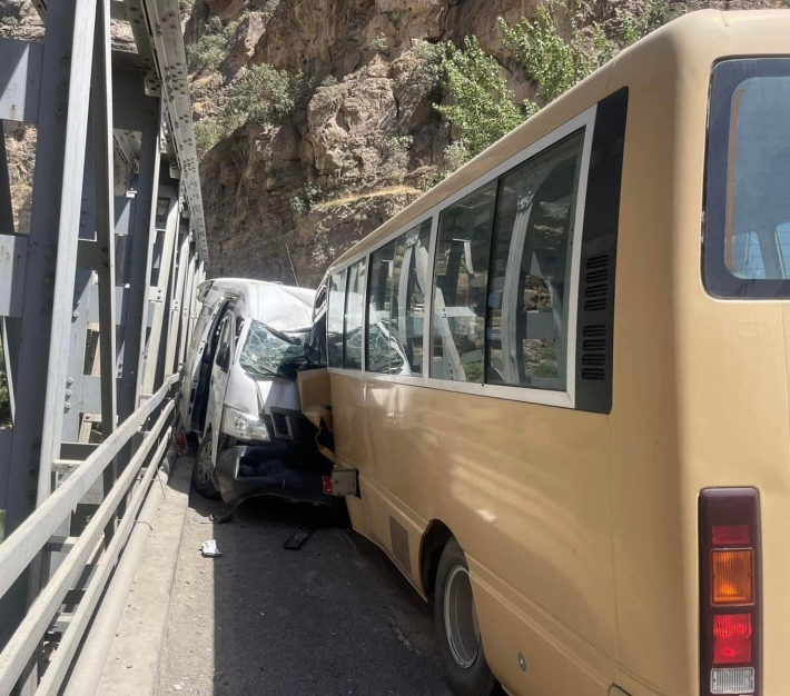 ڕووداوێکی هاتووچۆ لە سۆران برینداربوونی ٣٠ کەسی لێ دەکەوێتەوە