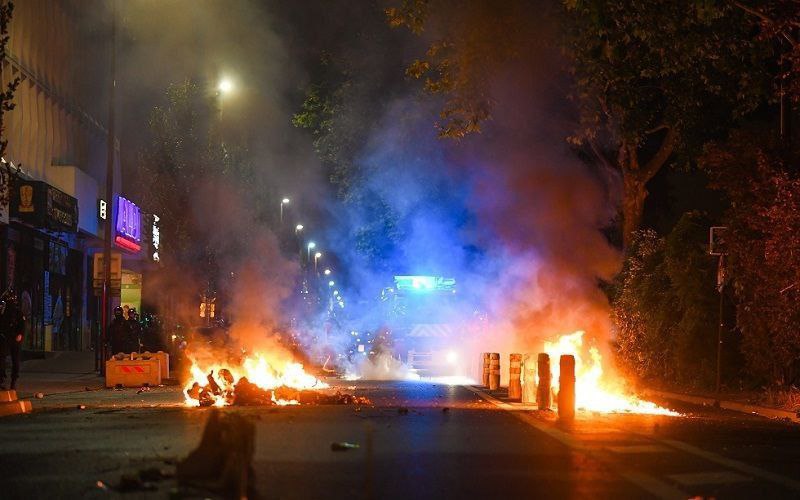 غەرامەیەکی قورس لە لایەن دادگای باڵای فەڕەنسا وە بۆ دایک و باوکی خۆپیشاندەران!