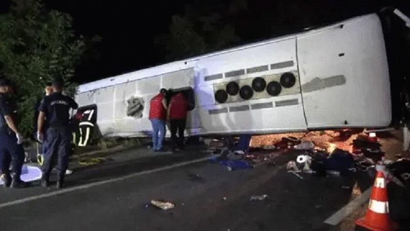 لەتورکیا بەهۆی رووداوێکی هاتوچۆ شەش کەس گیانیان لەدەستدا و ٤٣ کەسیش برینداربوون