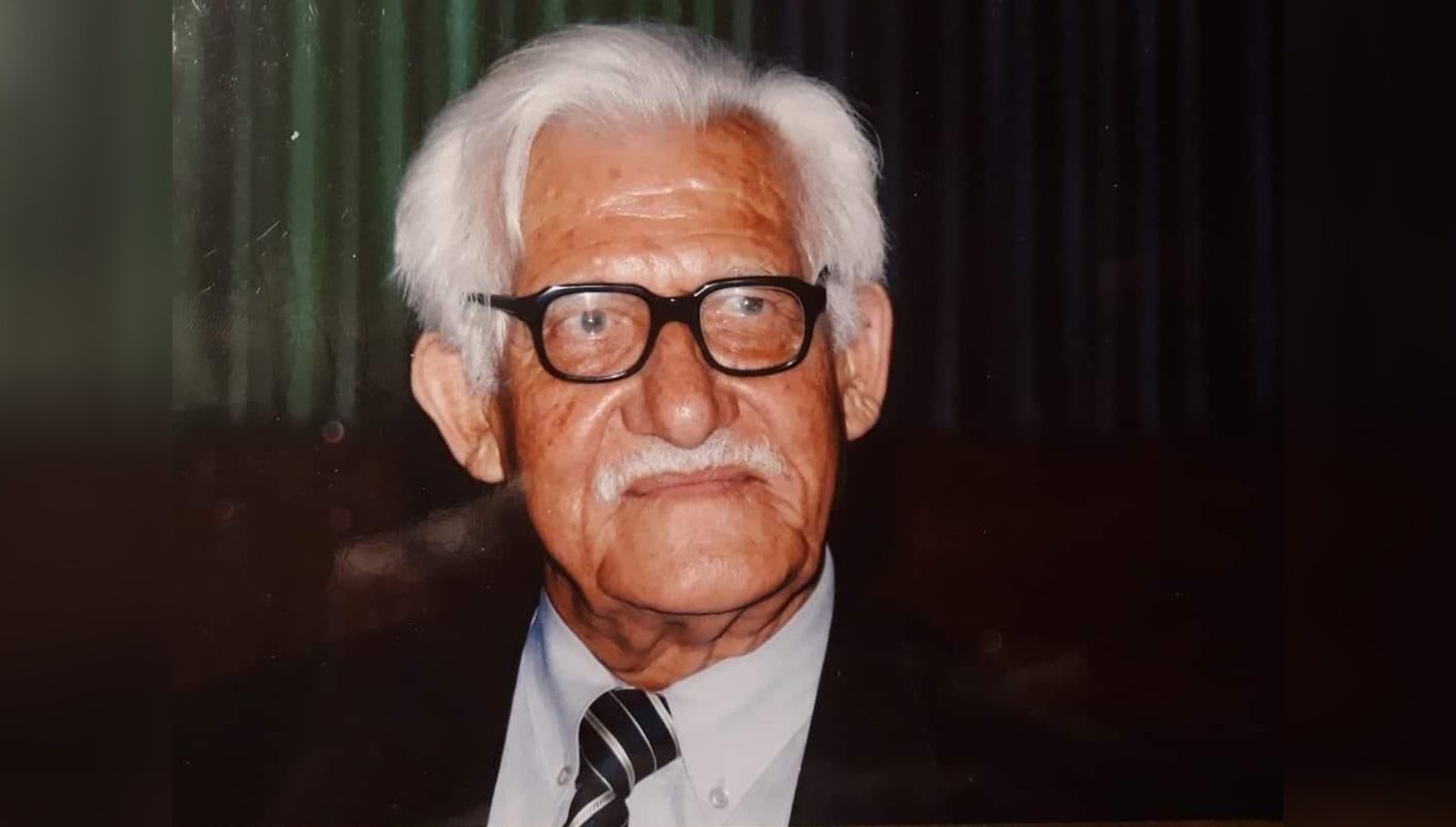 نووسەر و مامۆستا عەبدولکەریم شێخانی كۆچی دواییكرد