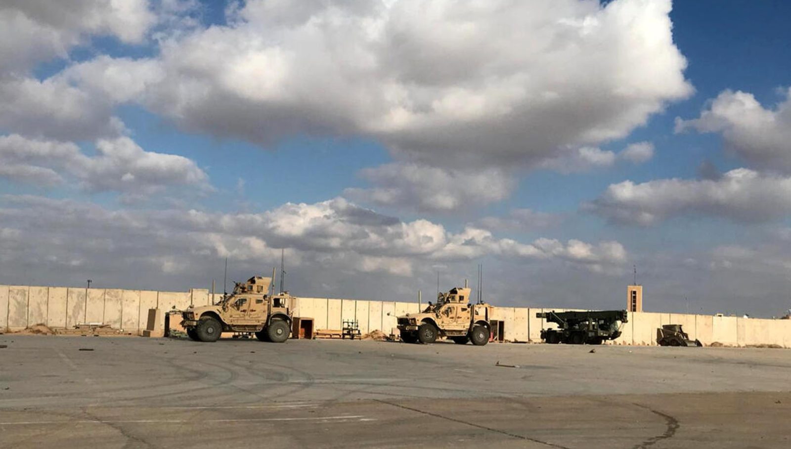 جارێکی دیکە هێرشکرایە سەر بنکەی عەین ئەسەد