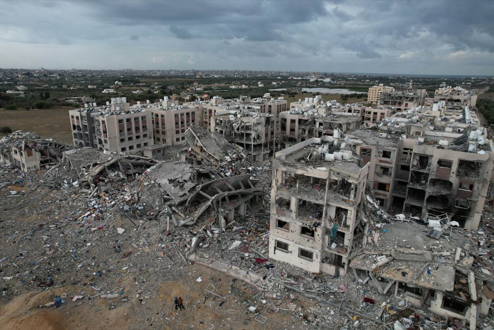 تەرمی ١٦٠ کەسی دیکە لەژێر داروپەردووی بینا ڕووخاوەکانی غەززەدا دەرهێندرا