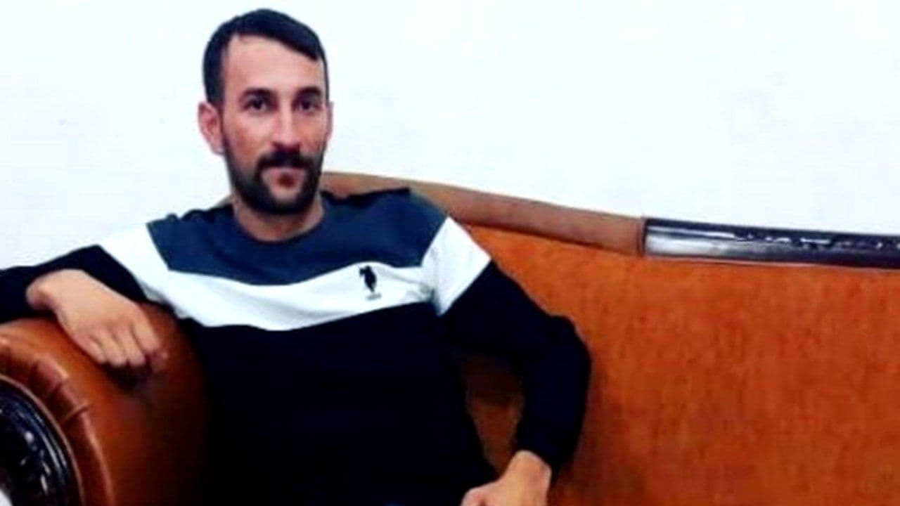 دوو بەندکراوی سیاسی کورد بە هۆی پشتڕاستکردنەوەی حۆکمی لە سیدارەدانیان لە بەندیخانەی ئۆرمیە مانیان لە خواردن گرت