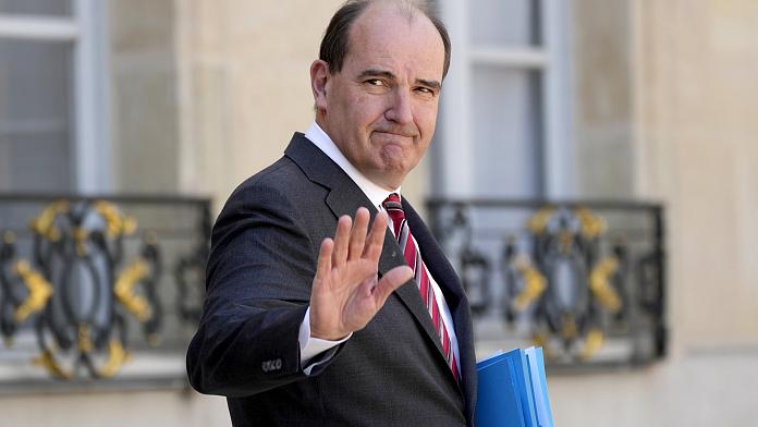 سەرۆکوەزیرانی فەڕەنسا دەستی لە کار کشاندەوە