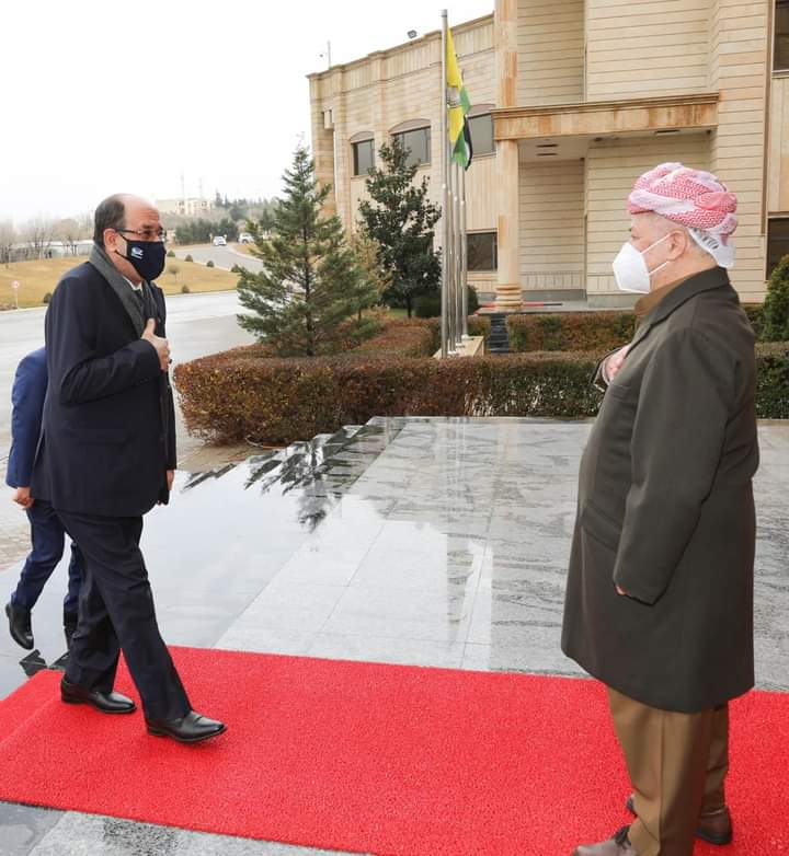 سەرۆک بارزانی پێشوازی لە شاندێکی باڵای چوارچێوەی ھەماھەنگی دەکات