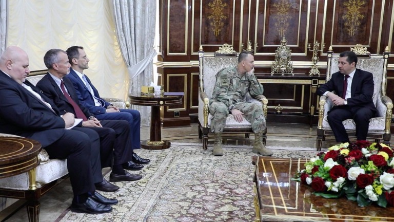 کۆبوونەوەی مەسرور بارزانی لەگەڵ شاندێکی ئەمریکی