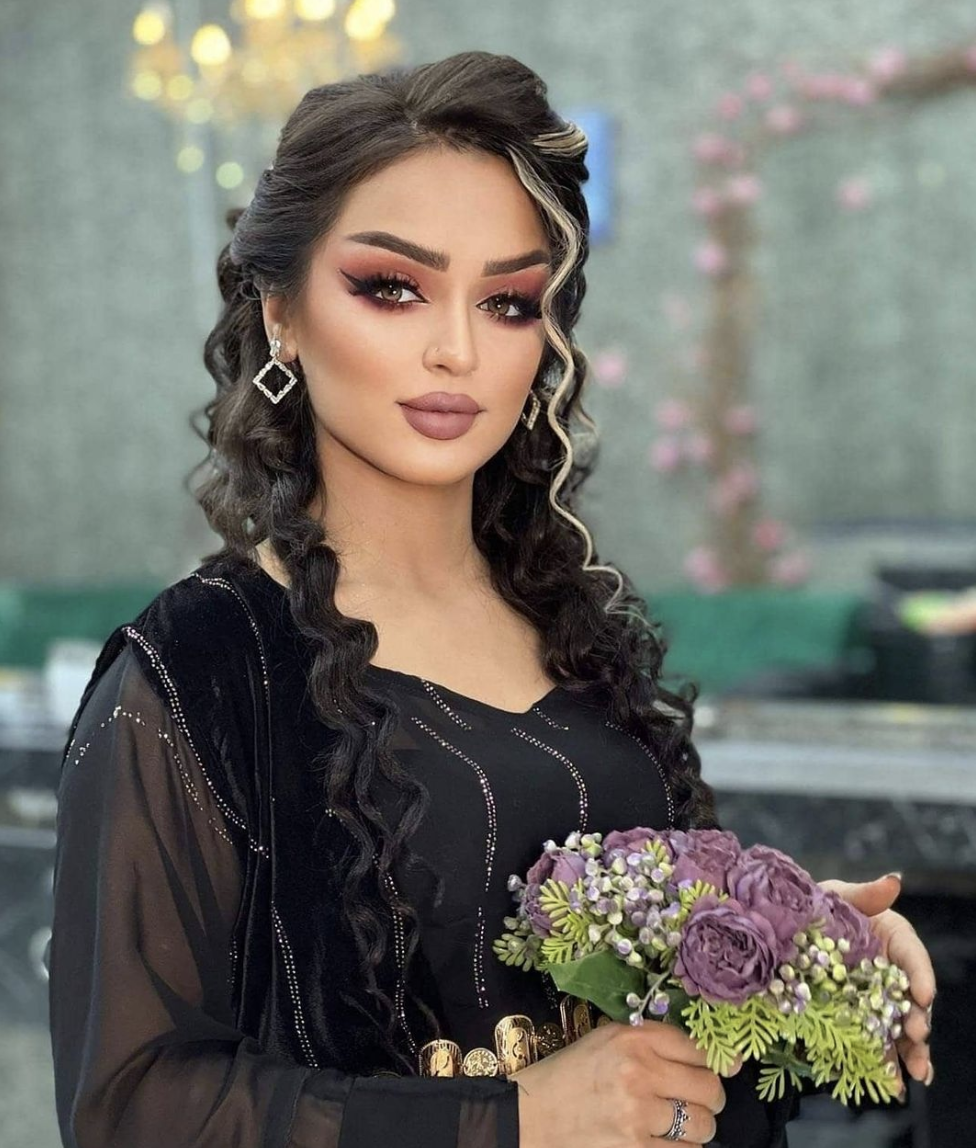 کوژرانی ژنێکی ڕۆژهەڵاتی بە دەستی شووەکەی لە هەولێر