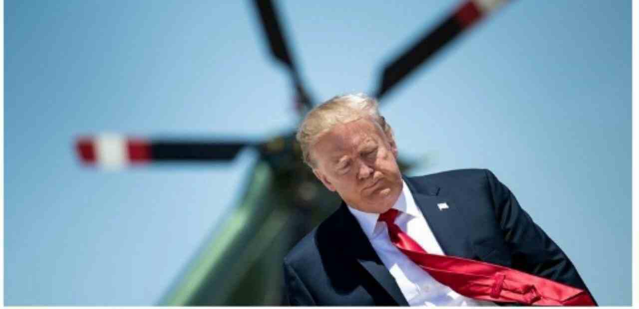 داوای کەمکردنەوەی دەسەڵاتە جەنگییەکانی ترامپ دەکرێت