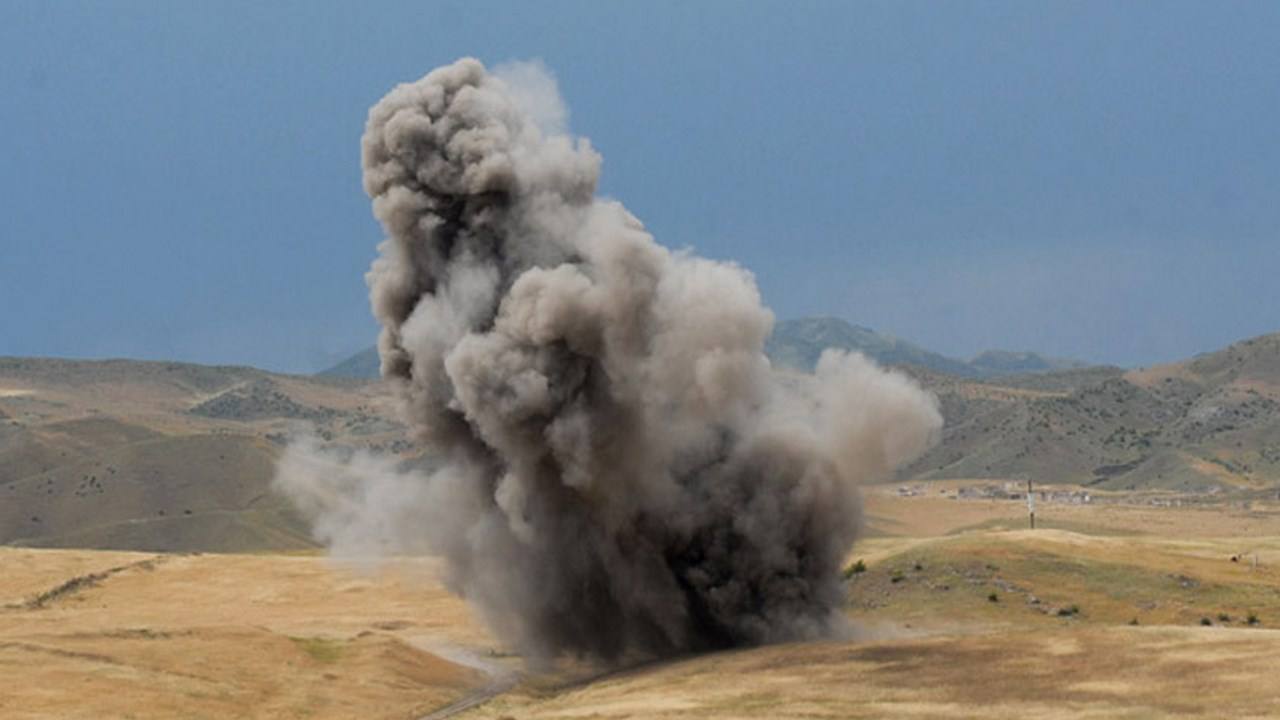 تەقینەوەی مین لە شاری مێهران بووە هۆی کوژرانی کەسێک و برینداربوونی چوار کەس