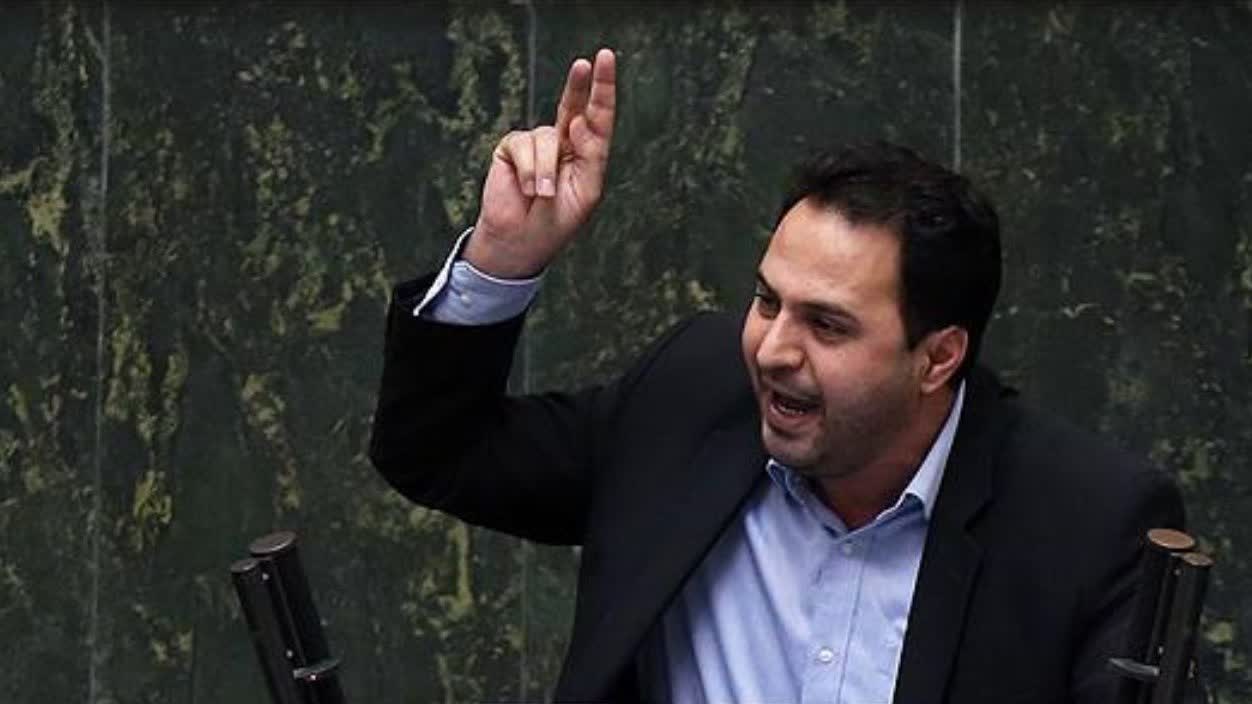 بەپەلە    ...   لە پەرلەمانی ئێران بێ ڕێزی بە گەل و نەتەوەی کورد دەکرێت و ڕایدەگەێنن " نەتەوەیەک بە ناوی کورد بوونی نییە "