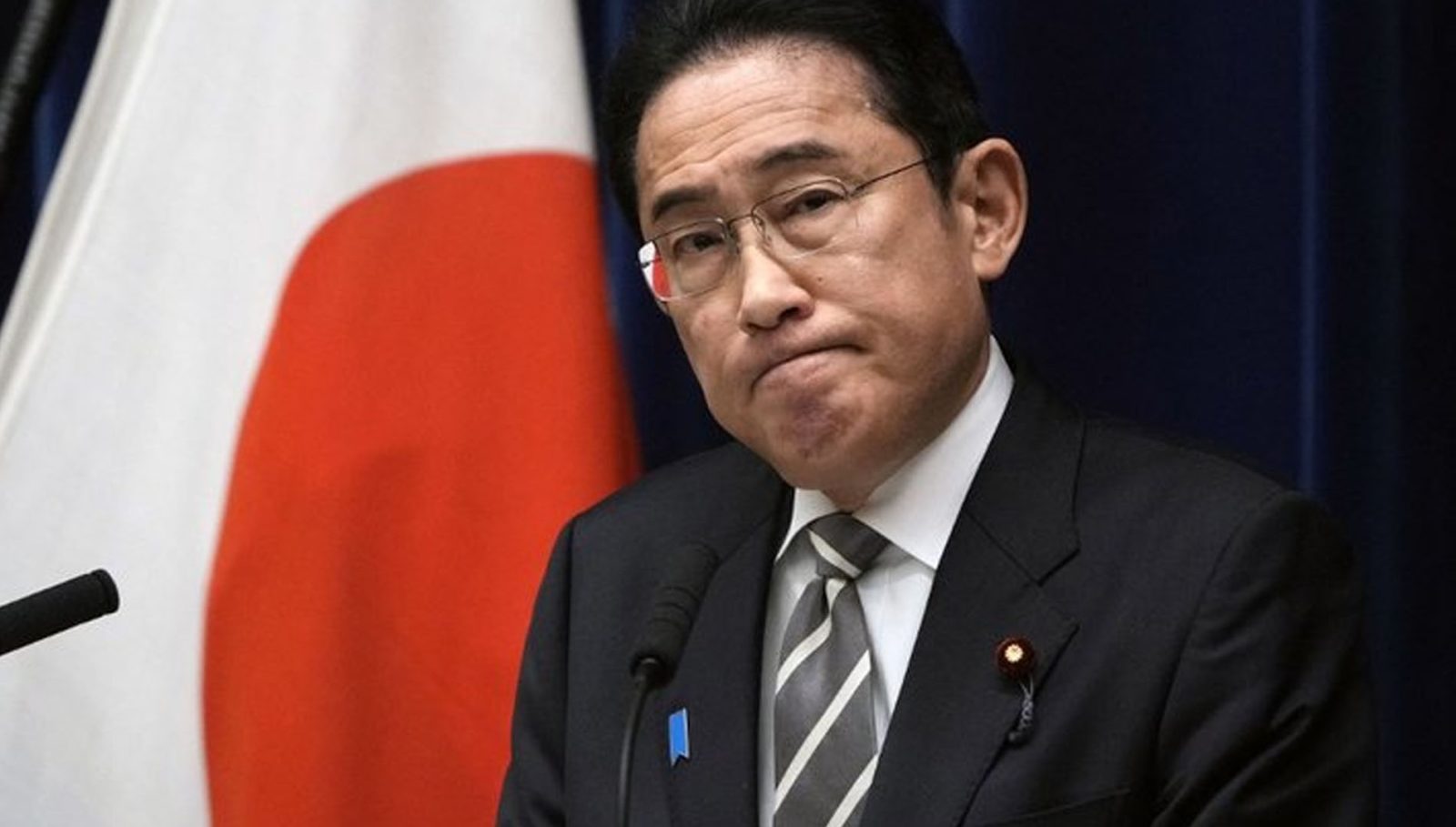 سێ وەزیری ژاپۆن دەستیان لەکارکێشایەوە