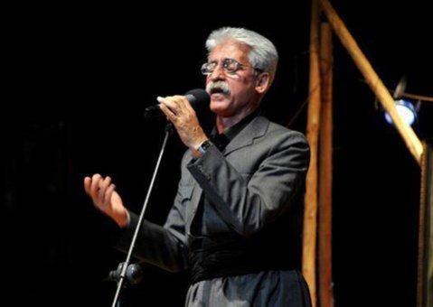 بەپەلە    ...   گەورە هونەرمەندی کورد ناسر ڕەزازی "  فەتوای کافر بوونی بۆ  دەردەکرێت