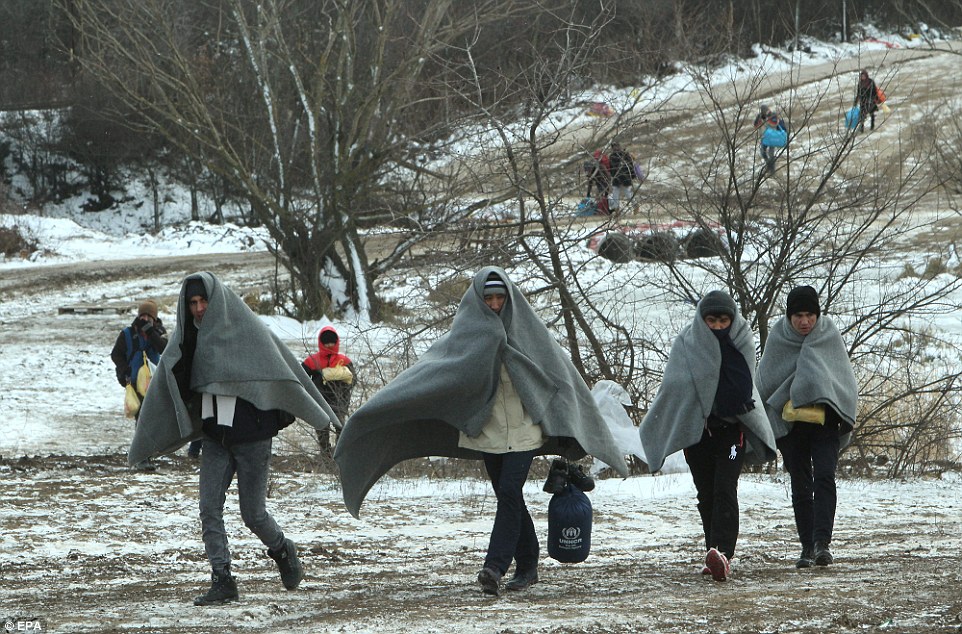 (٢٤) هاووڵاتی لەوڵاتانی ئەوروپا لەسەرما رەقبوونەوە