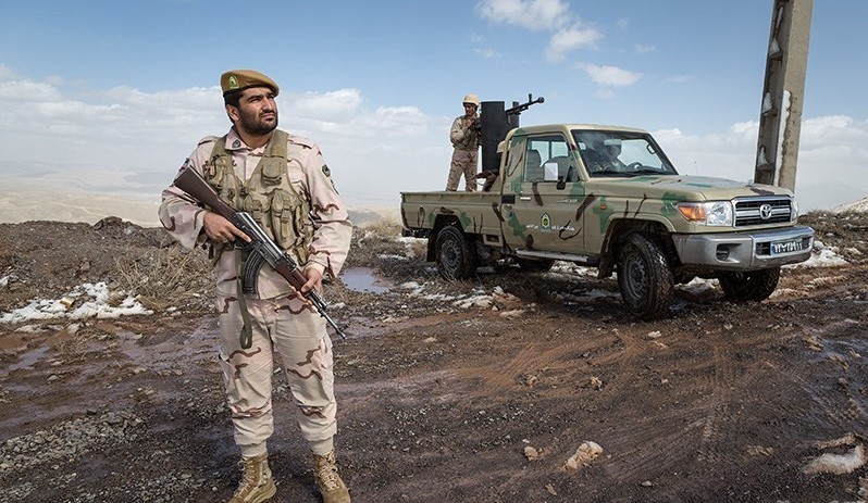 بەپەلە ... بە تەقەی ڕاستەوخۆی هێزە چەکدارەکانی ئێران کۆڵبەرێک کوژراو چەند کۆڵبەرێکی دیکەش بریندار بوون